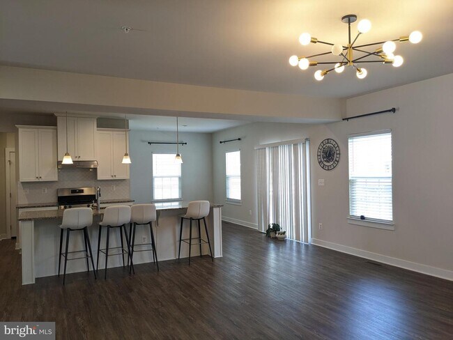 Building Photo - 7439 Port Tavern Ct