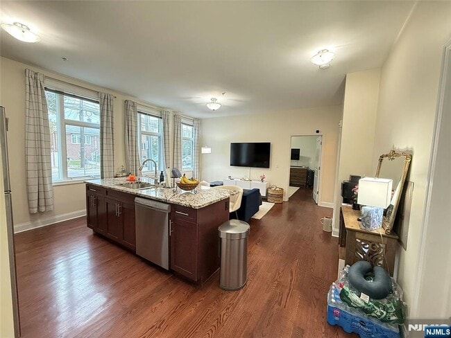 Photo - 615 Palisade Ave Apartment