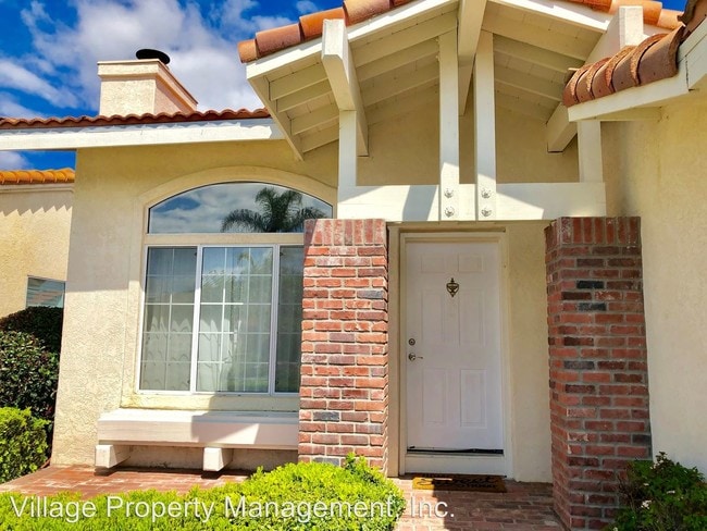 Building Photo - 3 br, 2 bath House - 4836 Lake Shore Place