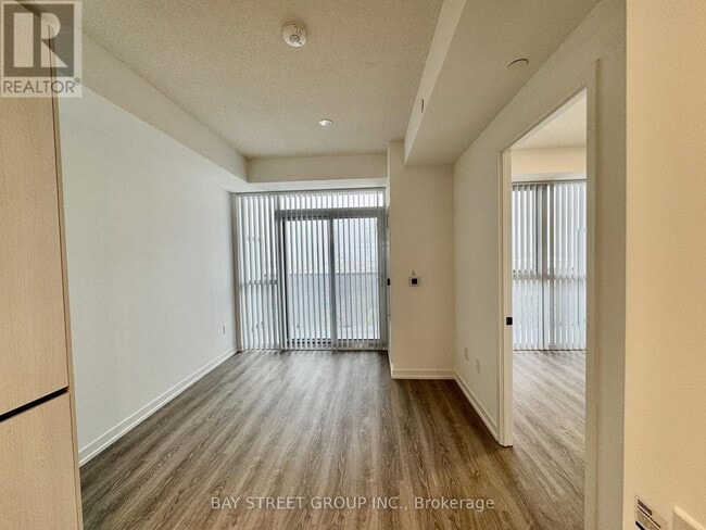 Building Photo - 8 Interchange Wy