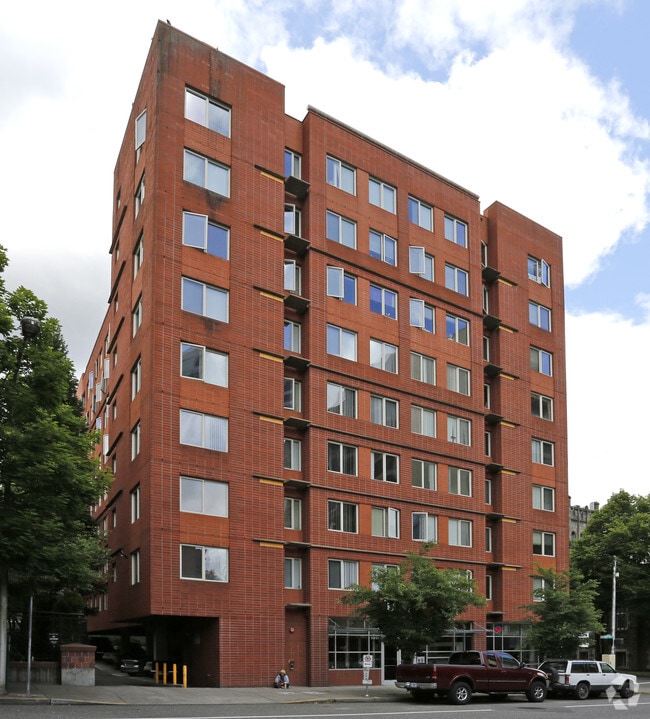 Building Photo - Hamilton West