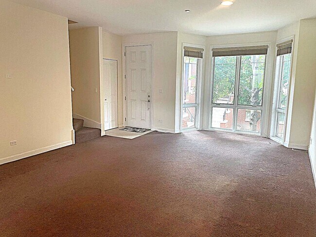 Building Photo - 57 Northfield Terrace