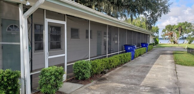 Building Photo - 2428 S Lake Letta Dr