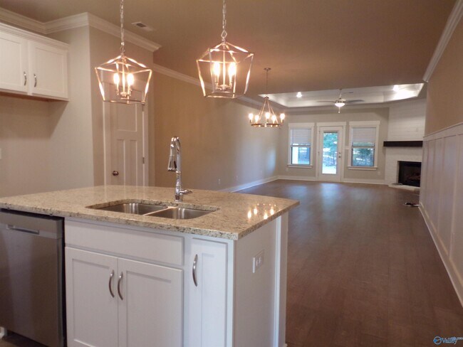 Building Photo - 118 Farmall Ln