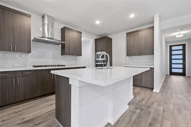 Building Photo - 144 Alicante Ln