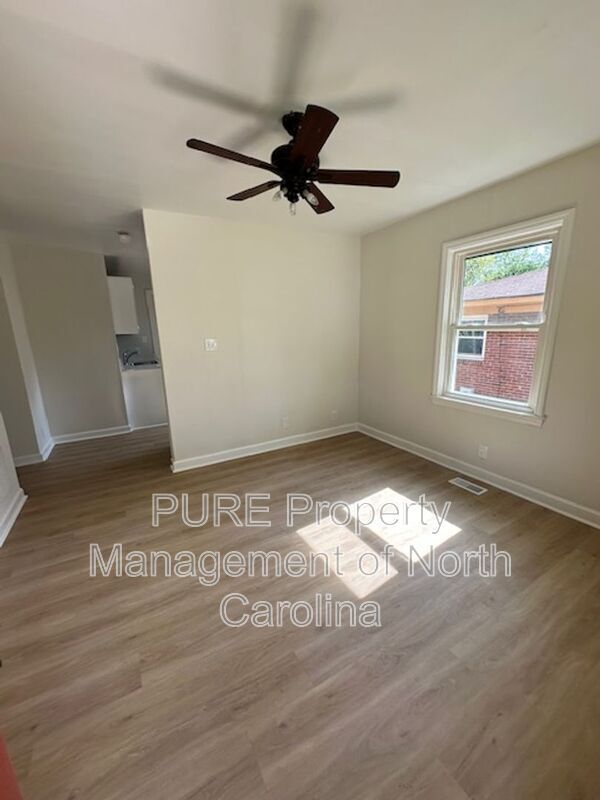 Building Photo - 1724 Newland Rd