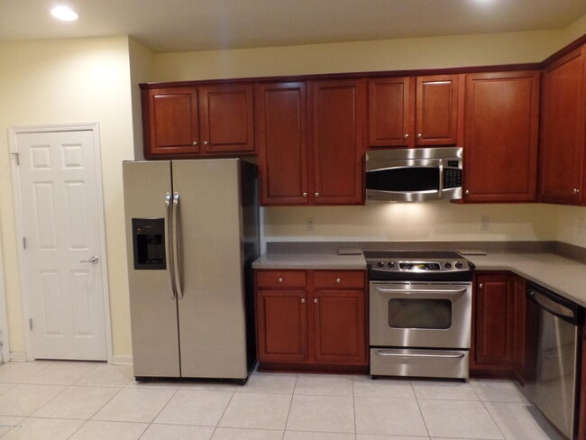 Building Photo - 6480 White Flower Ct