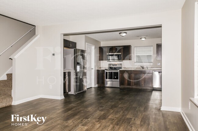 Foto del edificio - 8036 Fisher Bend Dr