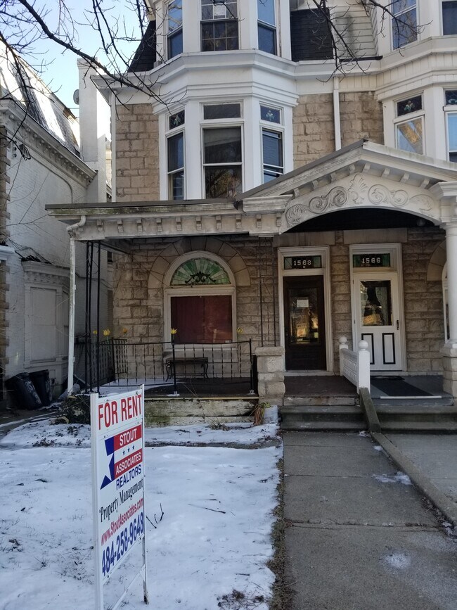 1568 Mineral Spring Rd Unit 3, Reading, PA 19602 1568 Mineral Spring