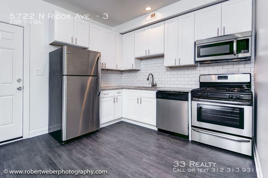 Primary Photo - 5722 N Ridge Ave