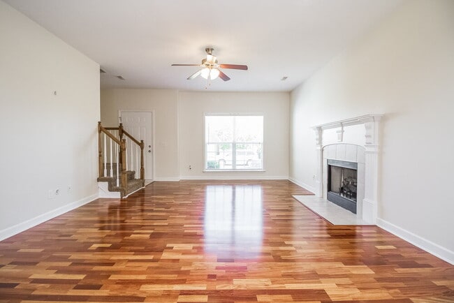 Building Photo - 3306 Hamberton Cir