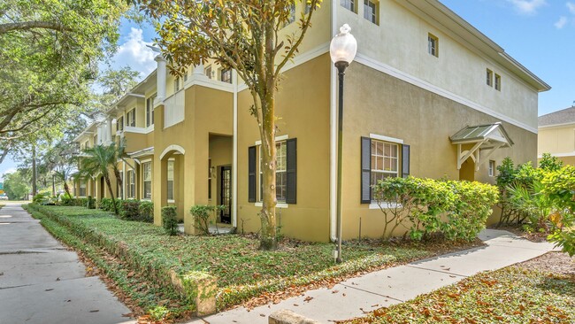 Building Photo - Spacious 3BR/2.5BA two story Citrus Park T...