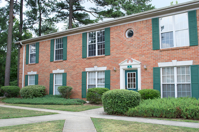 Foto del edificio - Crestwood Apartments