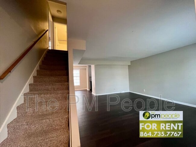 Building Photo - 102 Wexford Dr