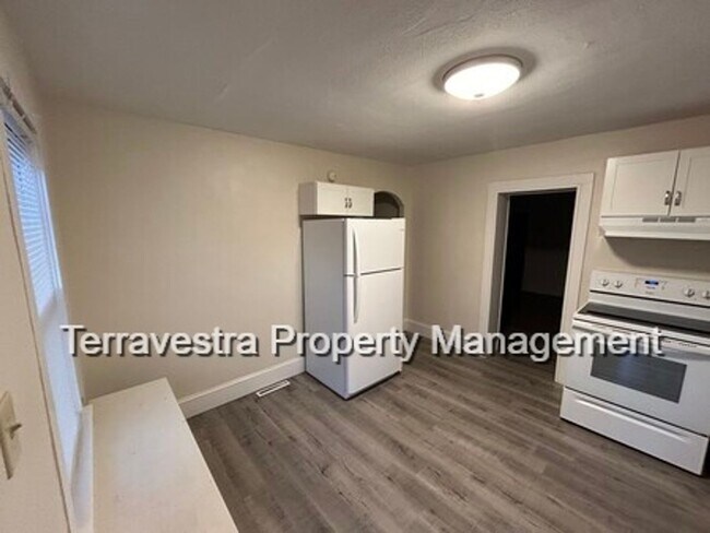Foto del edificio - 407 Southwest Blvd