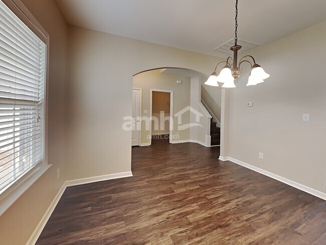 Foto del edificio - 6300 Slopeside Ct