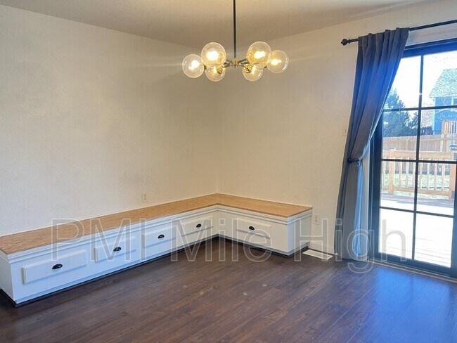 Foto del edificio - 6295 Taft St