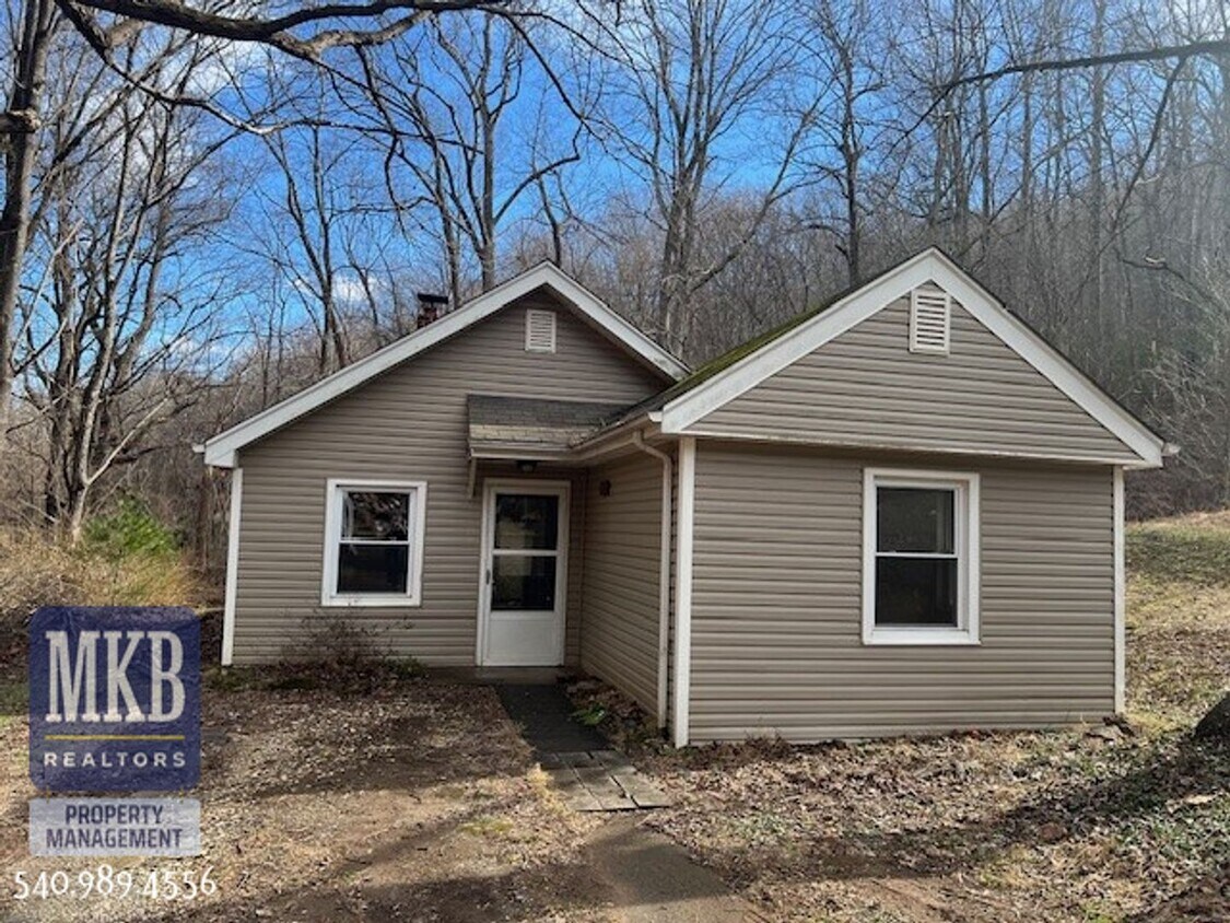 5986 Grandin Rd Ext, Roanoke, VA 24018 House Rental in Roanoke, VA