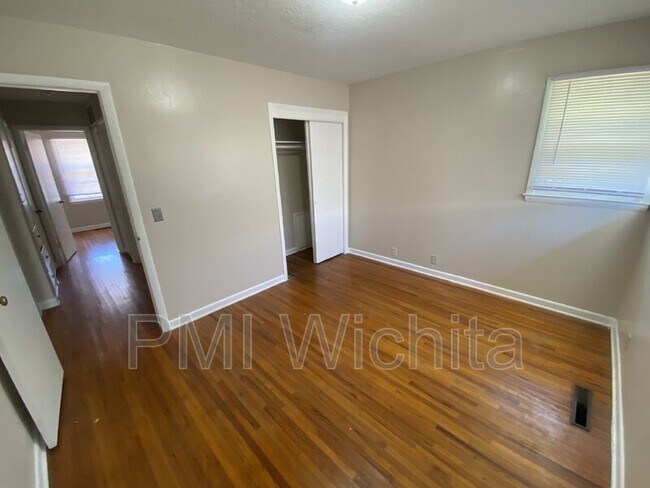 Foto del edificio - 889 S Hillcrest St