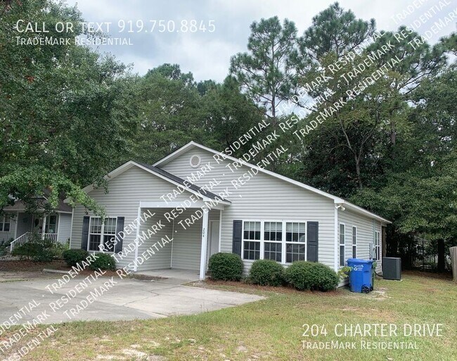 Foto del edificio - 204 Charter Dr