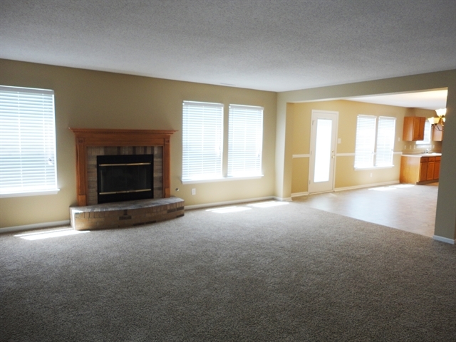 Building Photo - 10373 Camby Crossing