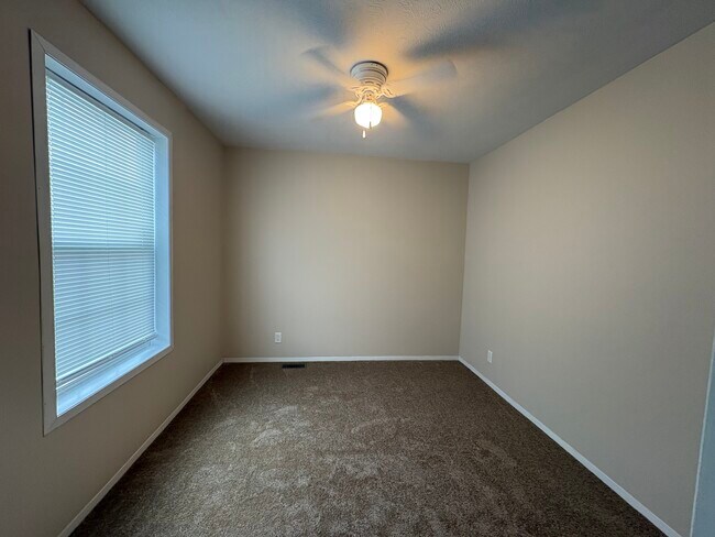 Foto del edificio - 11048 Rambling Way Ct