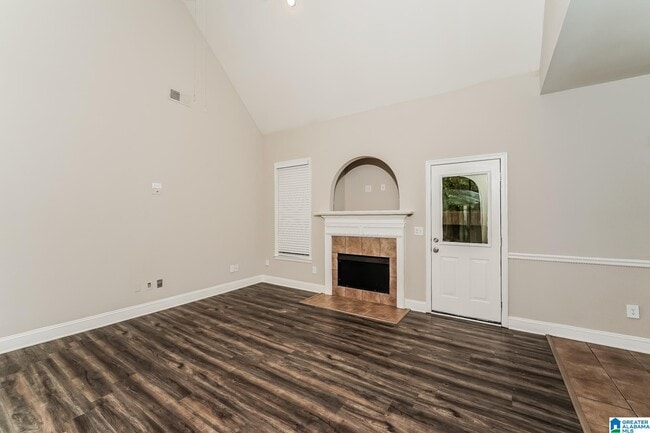 Building Photo - 104 Hermitage Ln