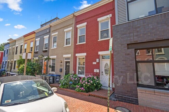 Foto del edificio - 219 Parker St NE