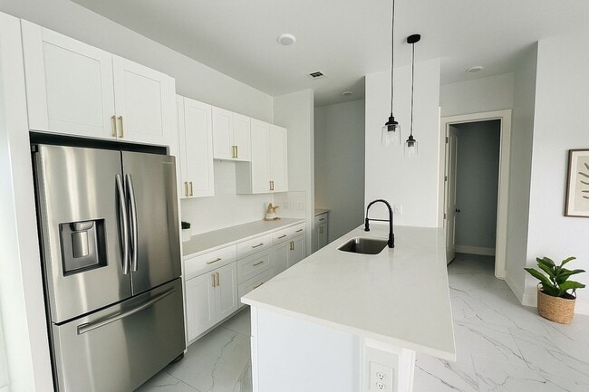 Foto del edificio - 8134 Penrod St