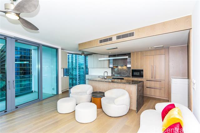 Building Photo - 1000 Auahi St