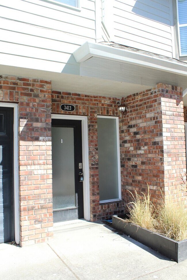 Foto del edificio - 3413 SW Moss St
