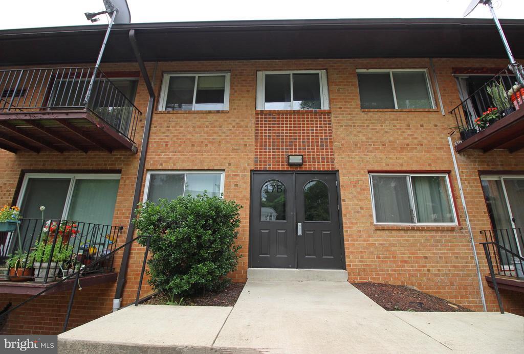 Primary Photo - 17 Water St