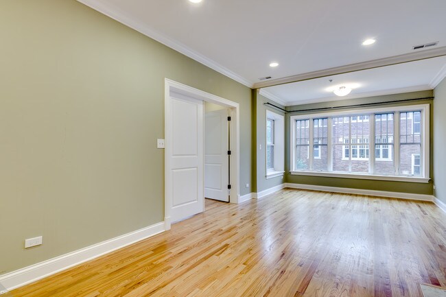 Foto del edificio - 640 Hinman Ave