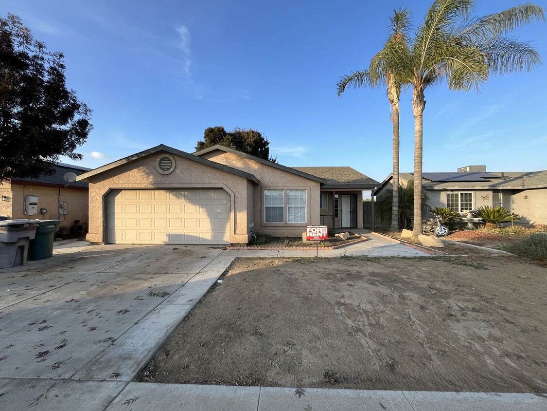 Primary Photo - Upcoming Charming Home In Tulare