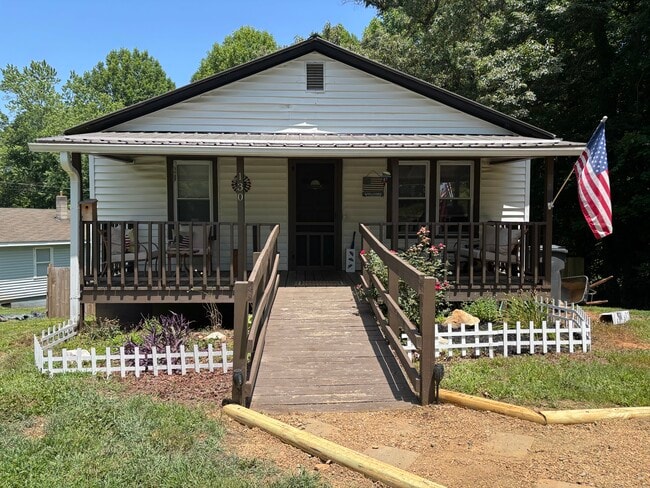 130 Mountain View Rd