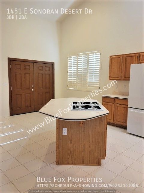 Foto del edificio - 1451 E Sonoran Desert Dr