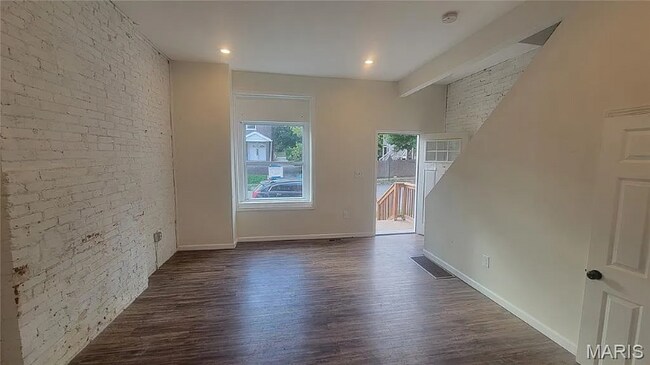 Building Photo - 3614 Iowa Ave