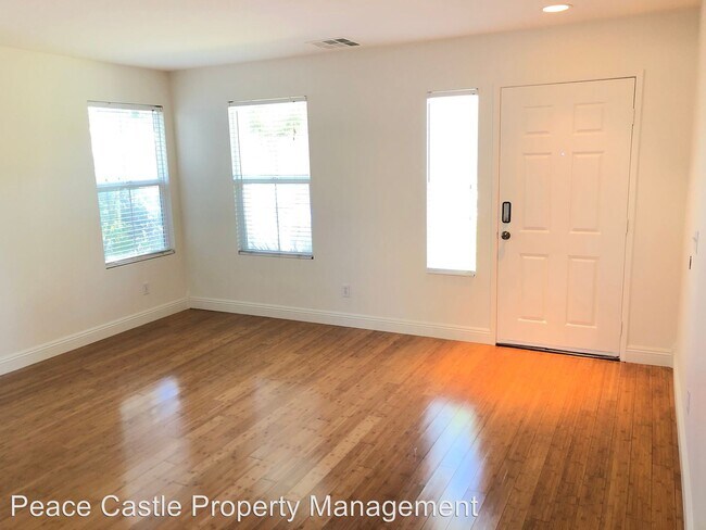 Building Photo - 4 br, 2.5 bath House - 3993 Aliento Way