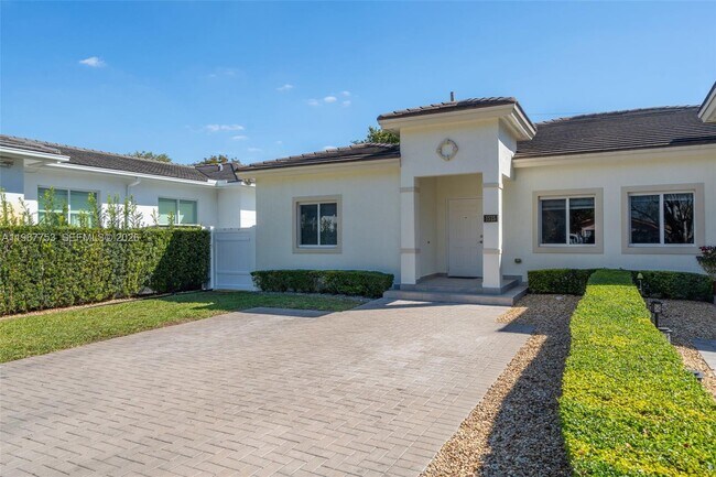 Foto del edificio - 1515 SW 65th Pl