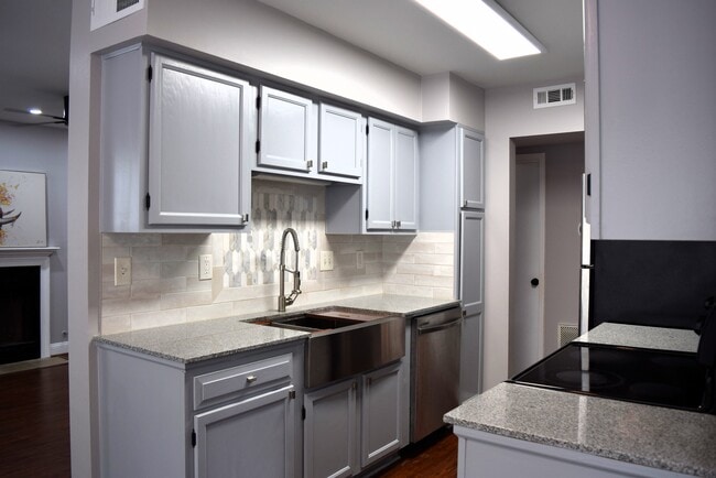 Photo - 606 Glenleaf Dr Apartment