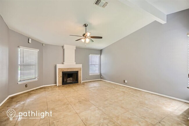 Building Photo - 6934 Sunshine Tree Dr