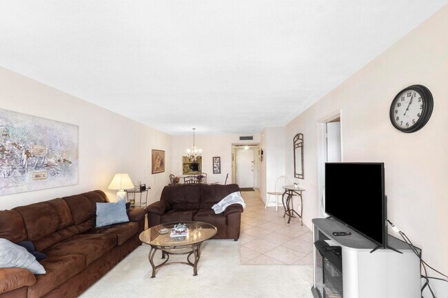 Foto del edificio - 4500 N Federal Hwy