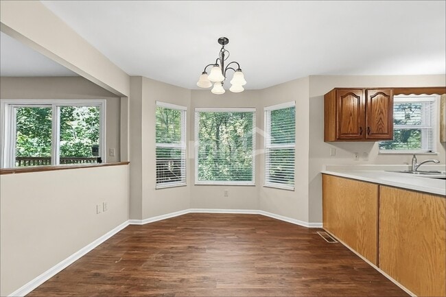 Building Photo - 2626 Sterling Ter