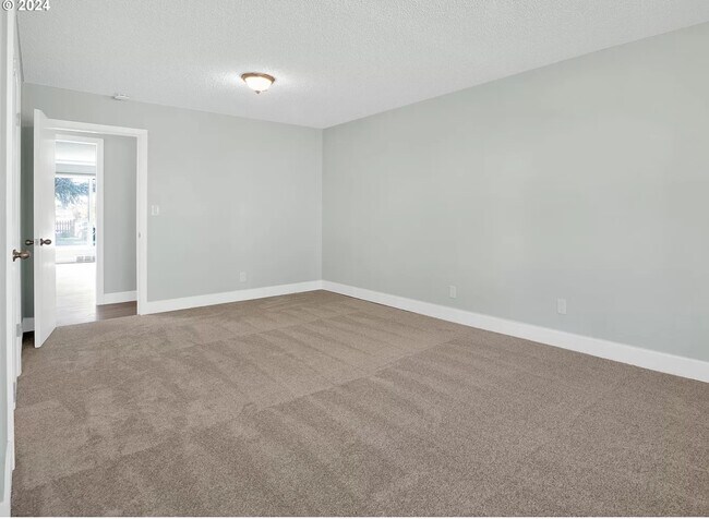 Building Photo - 2322 Chene St