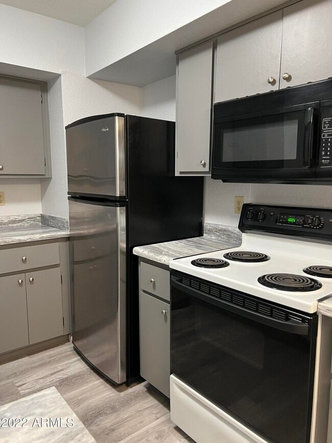 Building Photo - 4444 E Paradise Vlg Pkwy S