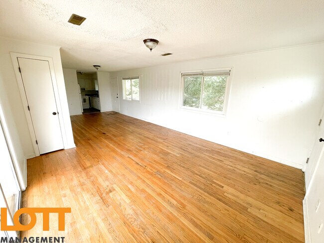 Foto del edificio - 120 Pueblo St #D