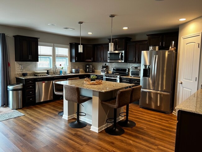 Building Photo - 934 Native Rye Wy