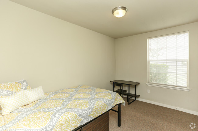 2BR, 1BA SINGLE - 590SF - St. Thomas Aquinas Newman Hall