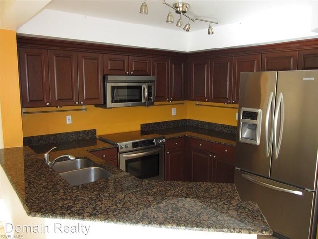 Building Photo - 1332 Wildwood Lakes Blvd