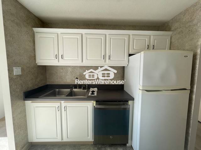 Foto del edificio - 2525 Main St